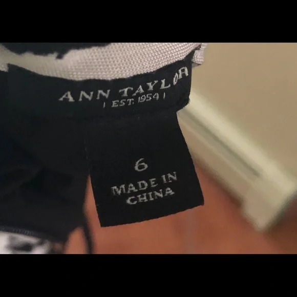 NWOT Ann Taylor Black & White Printed Halter Dress - Picture 10 of 11